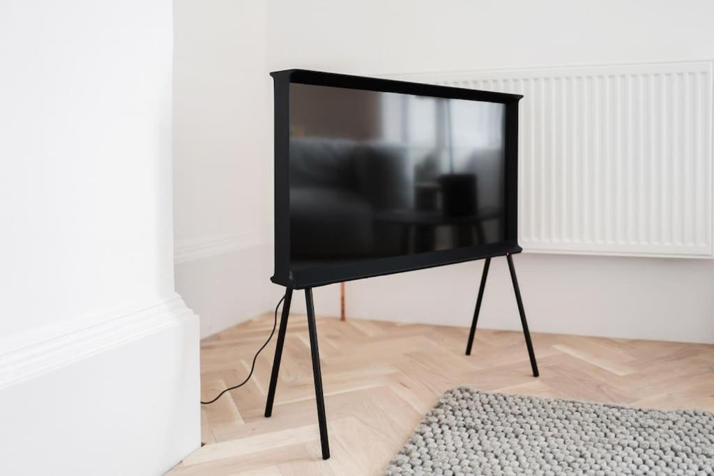 Spacious Georgian Pad - Free Parking - Walk To Bath Apartment Exterior photo
